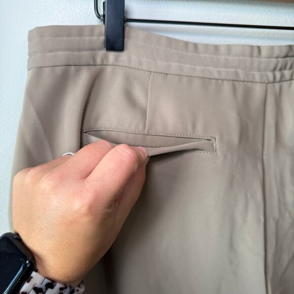 Lauren Ralph Lauren Women's Drawstring Jogger Pants Tan Size 12 - Picture 9 of 9